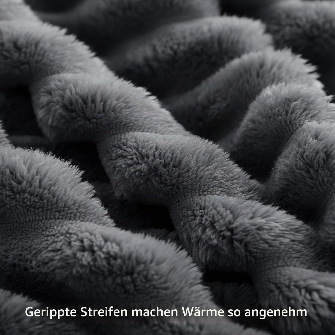 RUIKASI Kuscheldecke Flauschig Decke Grau - 130x150cm Fleecedecke Sofadecke Couchdecke für Wohnzimme