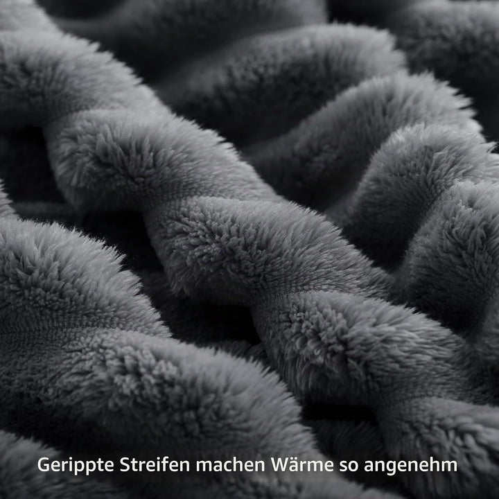 RUIKASI Kuscheldecke Flauschig Decke Grau - 130x150cm Fleecedecke Sofadecke Couchdecke für Wohnzimme