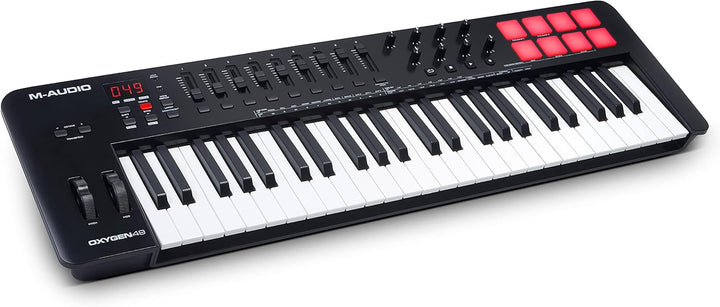 M-Audio Oxygen 49 V – 49-Tasten USB MIDI Keyboard Controller mit Beat Pads, Smart Chord & Scale Modi