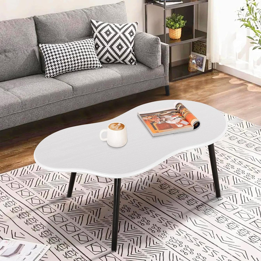 Moderner Couchtisch, Wolkenweiss, unregelmässiger Mitteltisch für Wohnzimmer, einzigartige Holzmaser