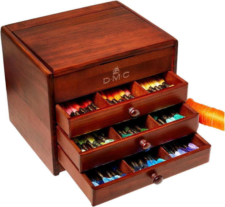DMC Aufbewahrungsbox aus Holz, inkl. 120 Fäden