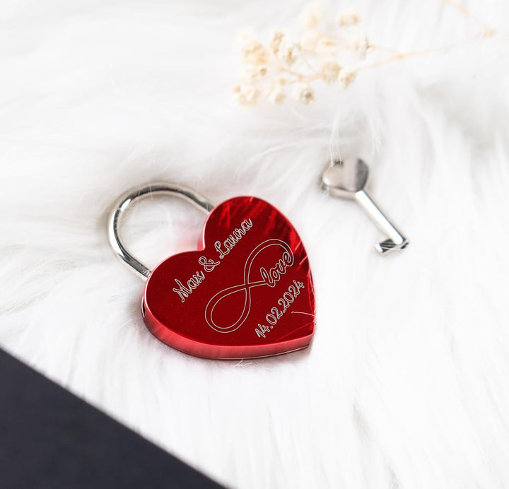 Geschenkfreude Liebesschloss mit Gravur witterungsbeständig - personalisierte geschenke für Paare -