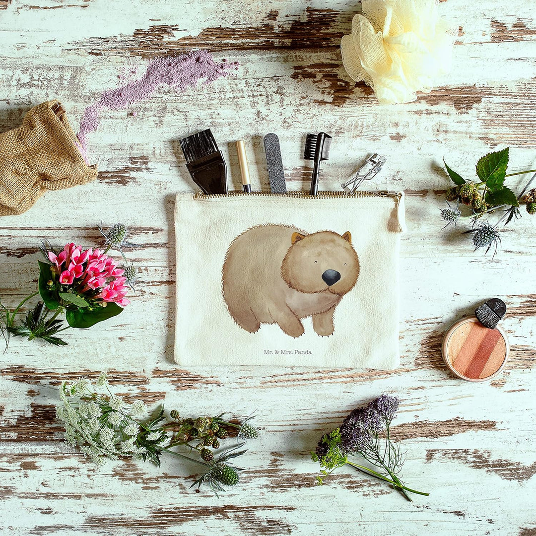 Mr. & Mrs. Panda Kulturbeutel Wombat Grösse M - Geschenk, Schlampermäppchen, Spruch, Motivation, Aus
