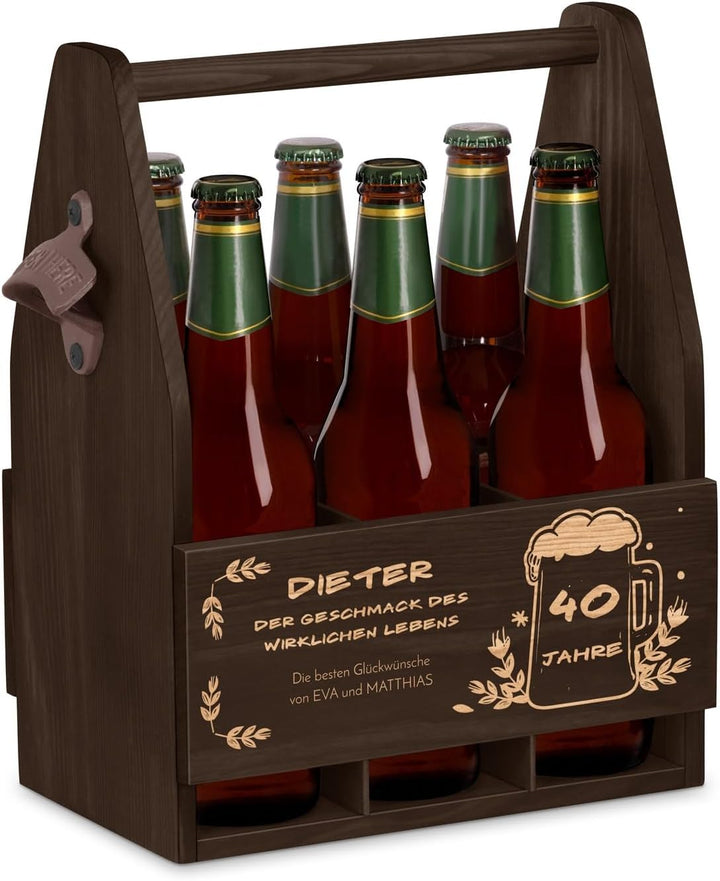 Maverton Bierträger für 6 Flaschen 0,5L + Gravur - Männerhandtasche mit Flaschenöffner - Grösse: 25x