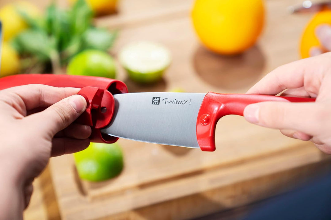 ZWILLING Twinny Kinderkochmesser, 10 cm, mit Fingerschutz, Edelstahl, Abgerundete Klingenform, Kindg