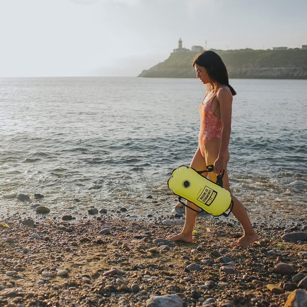 Buddyswim Freiwasser-Schwimmboje 10 L für Überquerungen und Wettkämpfe. Nylon-Oberfläche, Ultraleich