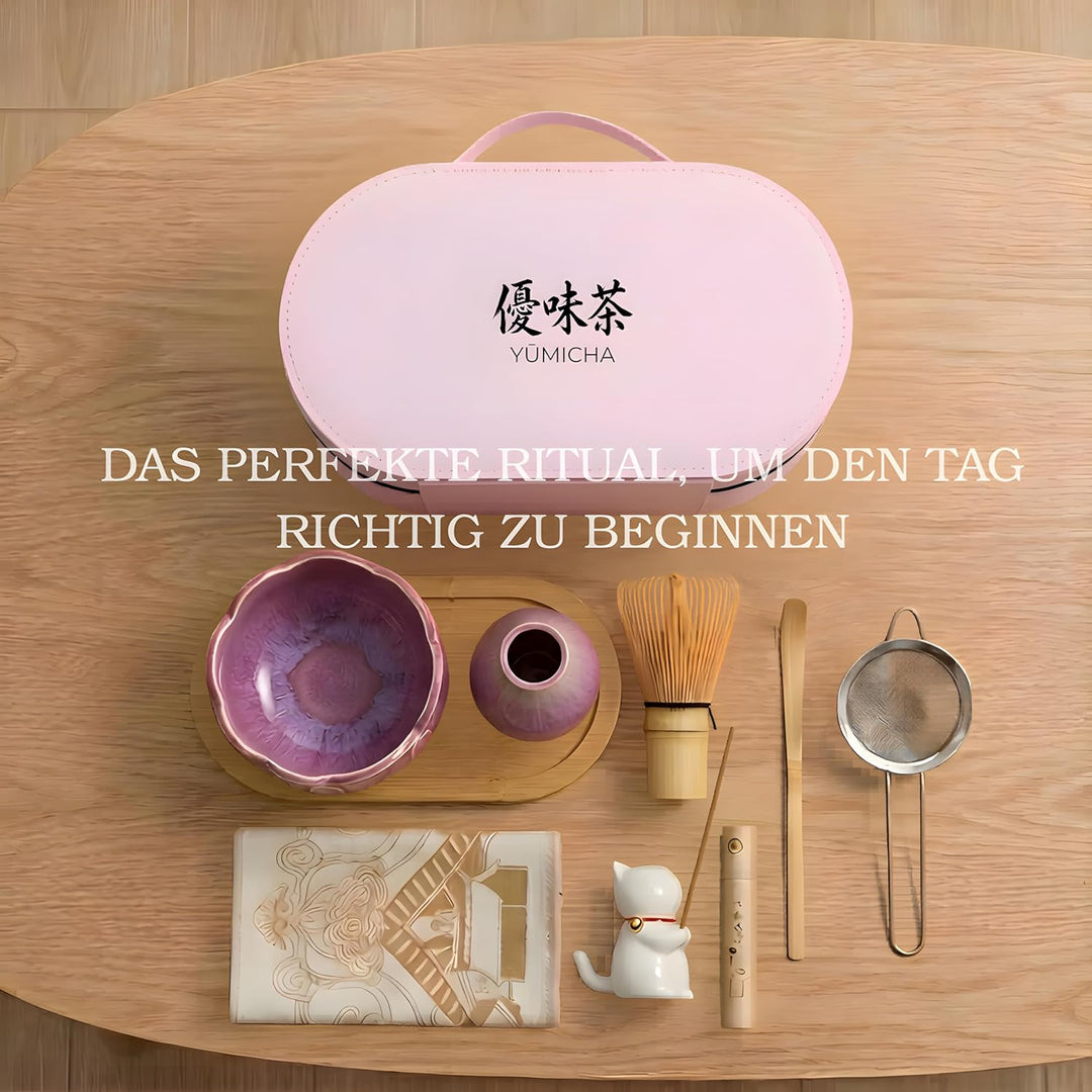 Matcha Set 10 – teilig – Rosa Koffer & Rosa Lotus-Schale – mit Bambusbesen, Löffel, Halter, Sieb – M
