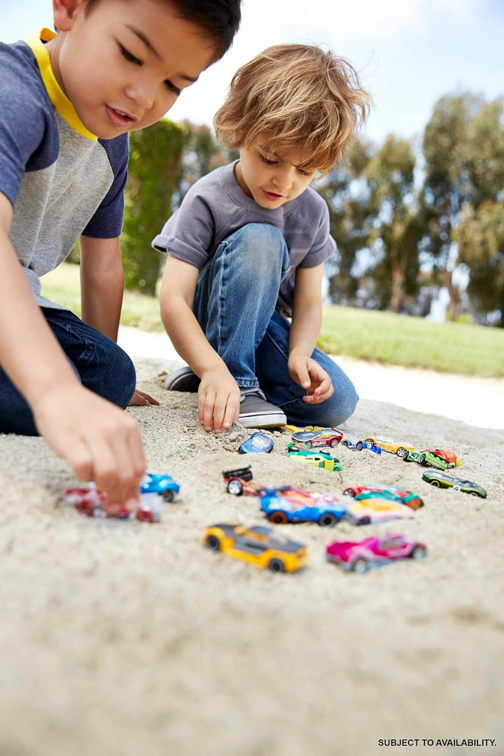 Hot Wheels Autos Set, 20er Pack, Verschiedene Modelle von Spielzeugautos, Massstab 1:64, mit realist