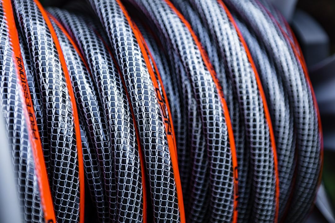 NEO TOOLS Pro Gartenschlauch 1/2 Zoll, 20 m Länge, 6-lagiger | UV-beständig, Flexibel Schlauch, Verd