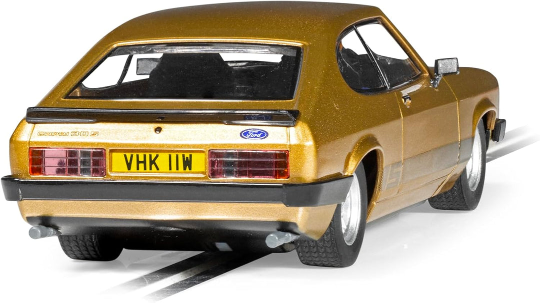 Scalextric C4642 The Professionals Capri Twin Pack Slot Car Racing, Silber/Gold