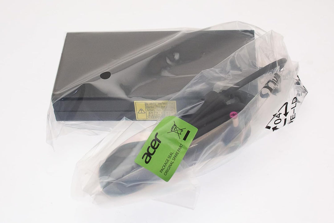 Acer Netzteil/Ladegerät 19,5V / 6,92A / 135W Predator Helios 300 PH317-51 (Original) 135W ohne Netzk