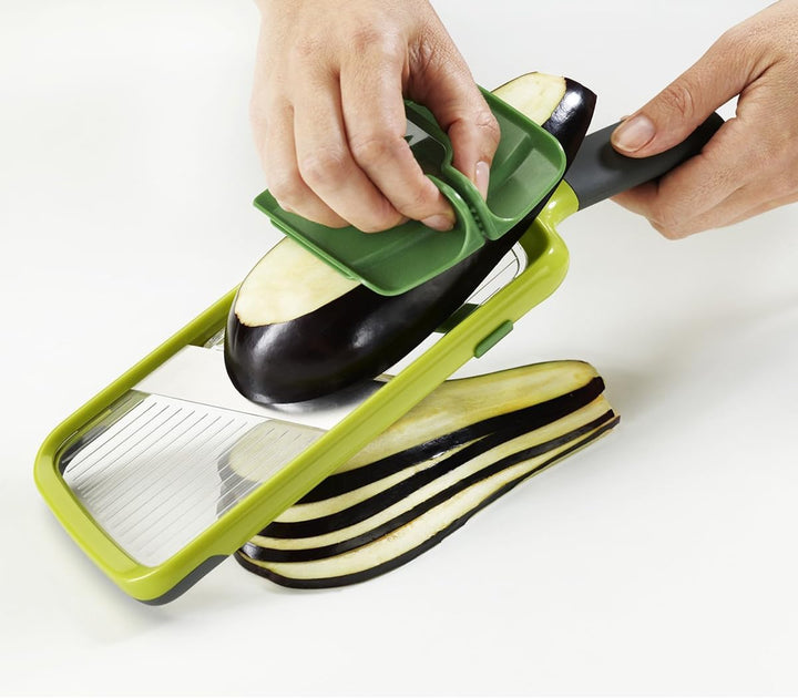 Joseph Joseph Multi-Grip Küchen Mandoline, Verstellbar Gemüseschneider und zwiebelschneider, 3-Schei