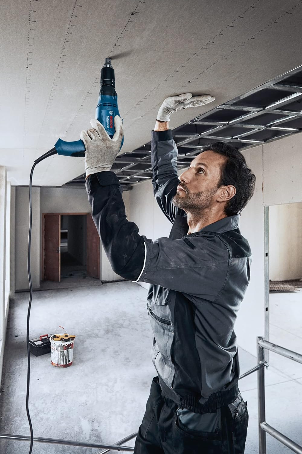 Bosch Professional Trockenbauschrauber GTB 6-50 (Motordrehzahl 5.000 min⁻¹, Leistung 650 W, für Schr