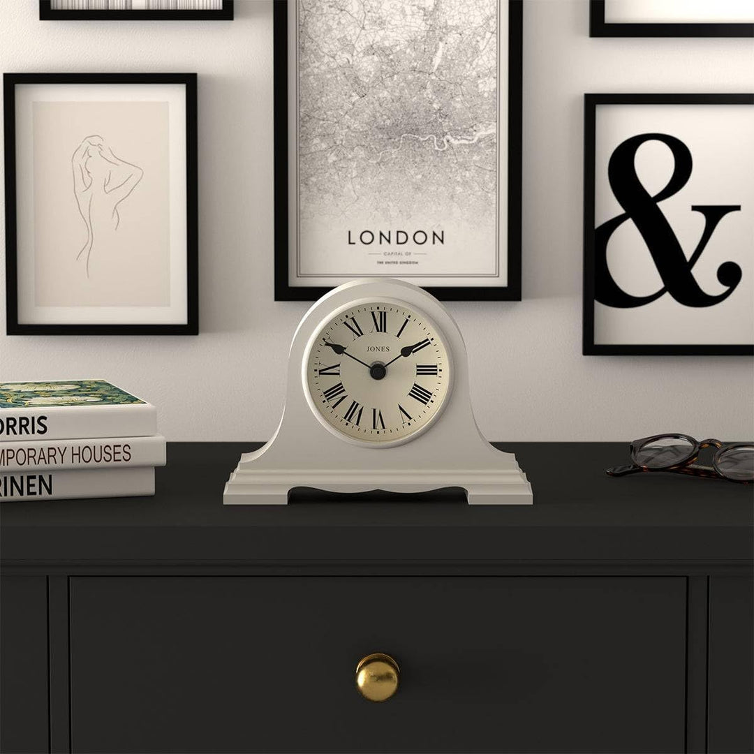 JONES CLOCKS® Speakeasy Kleine Kaminsimsuhr | Klassisches napoleonshut-Design | Grau | Römische Zahl