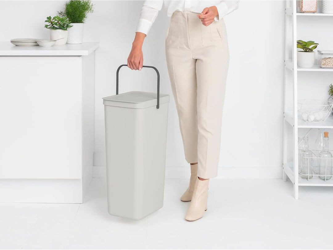 Brabantia Sort & Go Recycling-Mülleimer, 40 l, Hellgrau Light Grey 40 Liter Mülleimer, Light Grey 40
