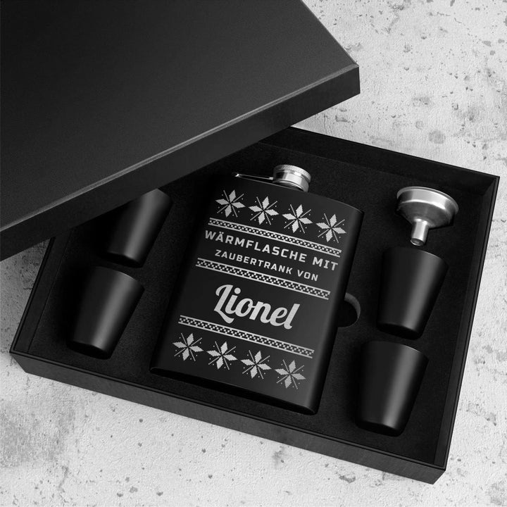 Maverton Flachmann Set 200 ml mit Gravur - Taschenflasche + 4 Schnapsgläsern 20 ml mit Trichter - Br