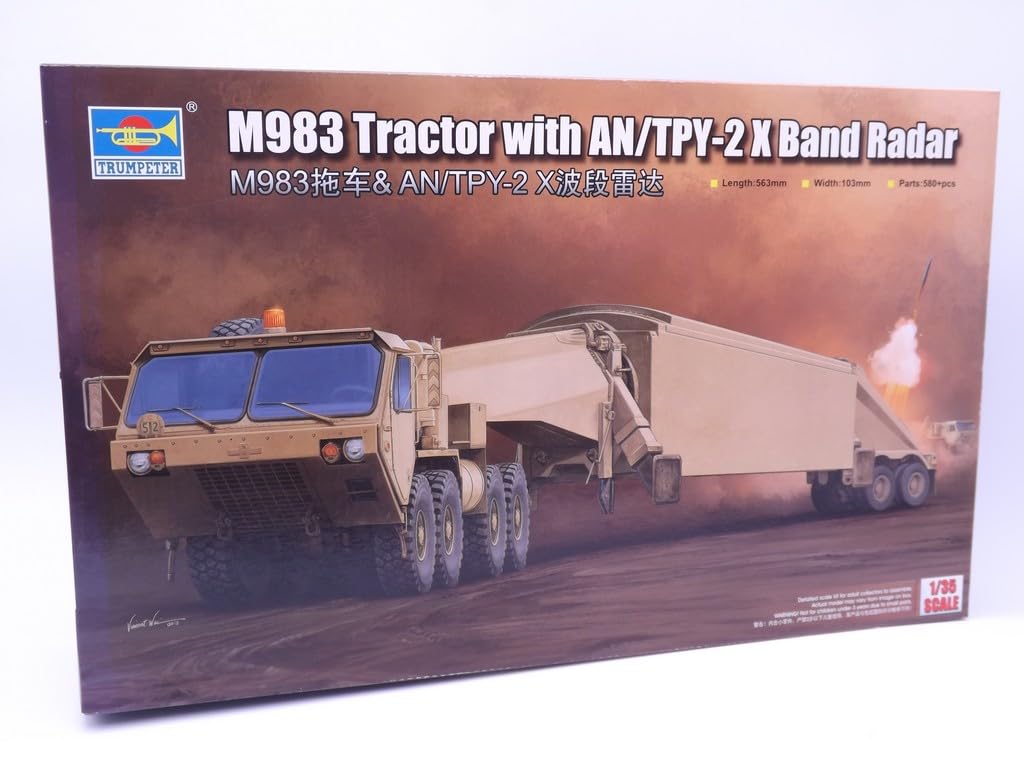 Trumpeter 1059 M983 Tractor with AN/TPY-2 X Band Radar Plastikmodellbausatz, Farbig