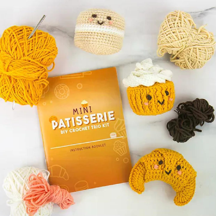 Mini Patisserie Häkelset - DIY Crochet Dessert Trio für Anfänger | Croissant, Cupcake & Macaron mach