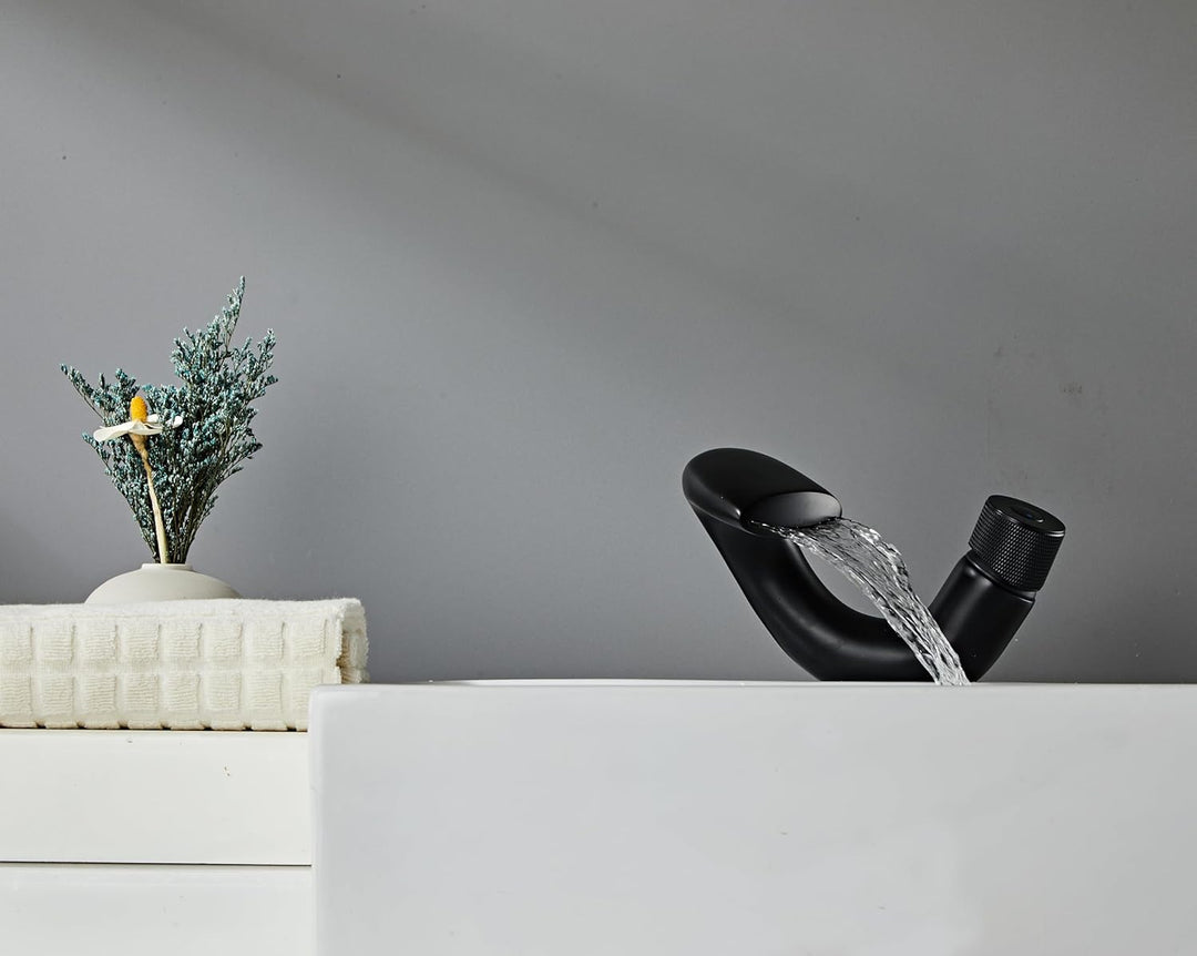 Waschbeckenarmatur Mattschwarz Wasserfall Badezimmer Wasserhahn Einloch Waschtischarmatur Kreatives
