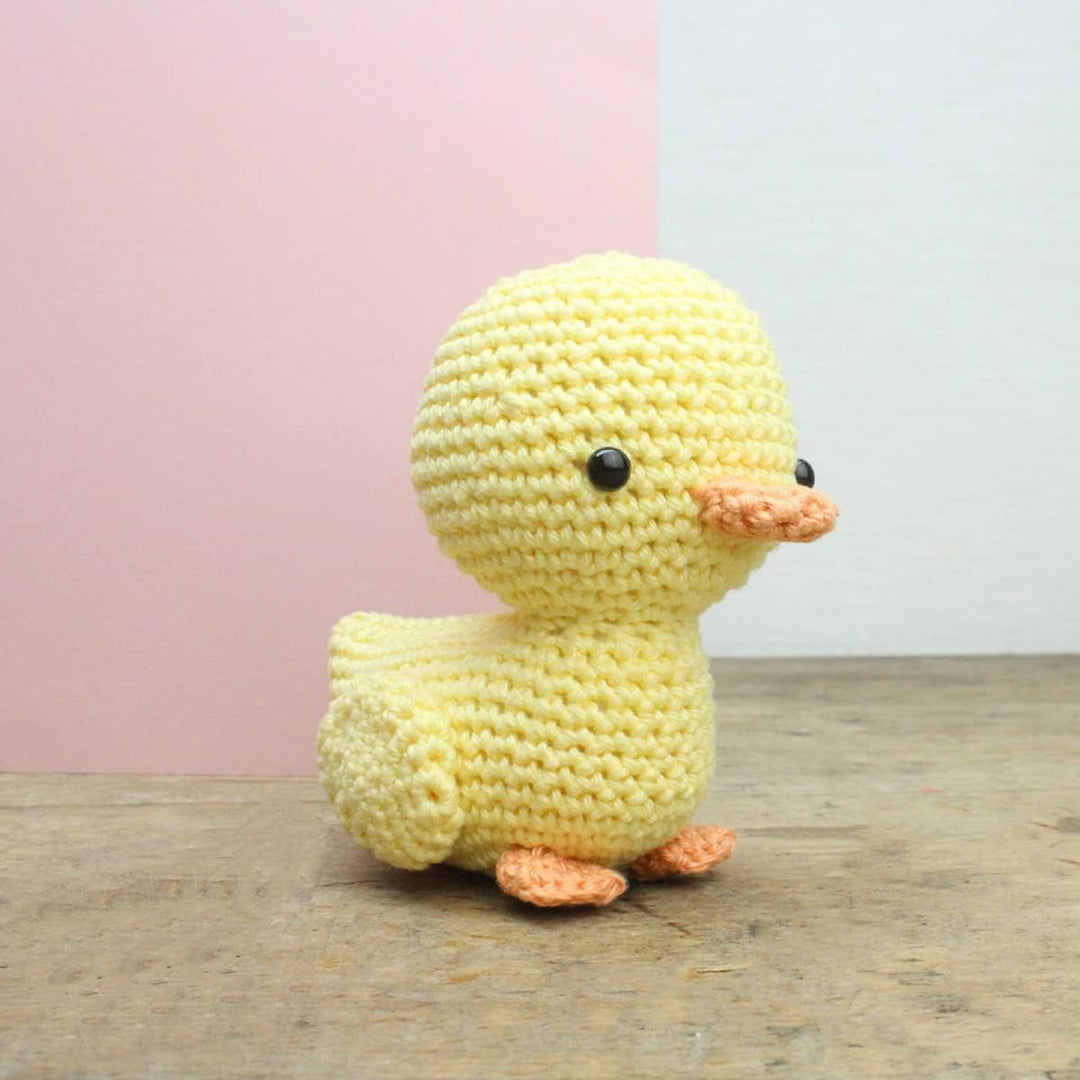 Hardicraft Häkelpaket Häkelset zum selber Machen mit Anleitung und Material für Kiki Ente, ca. 10 cm