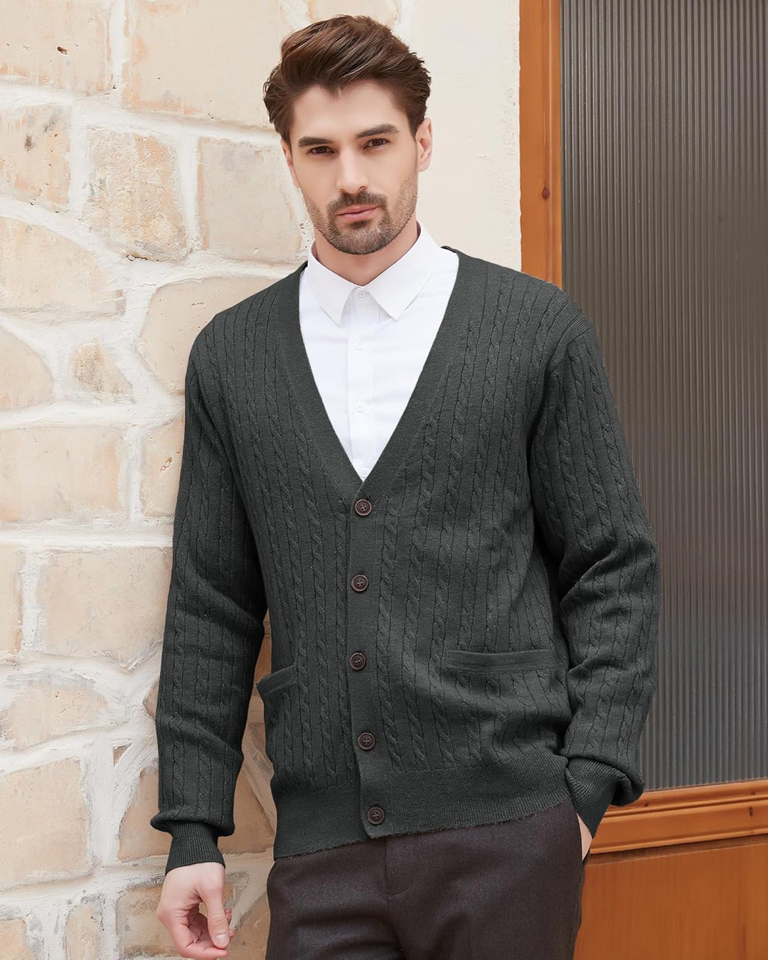 Kallspin Herren Strickjacke aus Wollmischung Zopfstrick Cardigan mit Knopfverschluss und Taschen S D