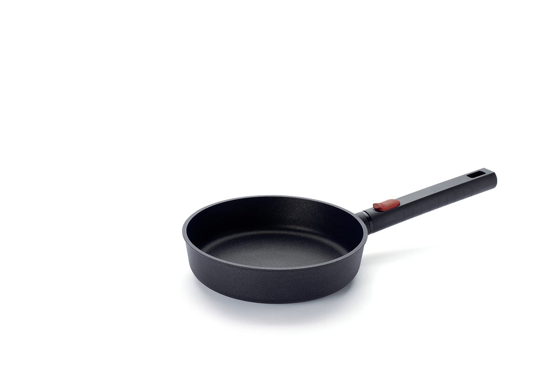 Woll Diamond Logic XR Flachpfanne - Induktiv -, Ø 20 cm, 5 cm hoch, mit abnehmbarem Stiel - Geeignet
