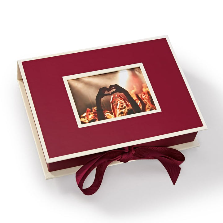 Semikolon 352512 Kleine Fotobox mit Einschubfenster - 20,7 x 15,3 x 4,7 cm - für 13 x 18 cm Fotos -