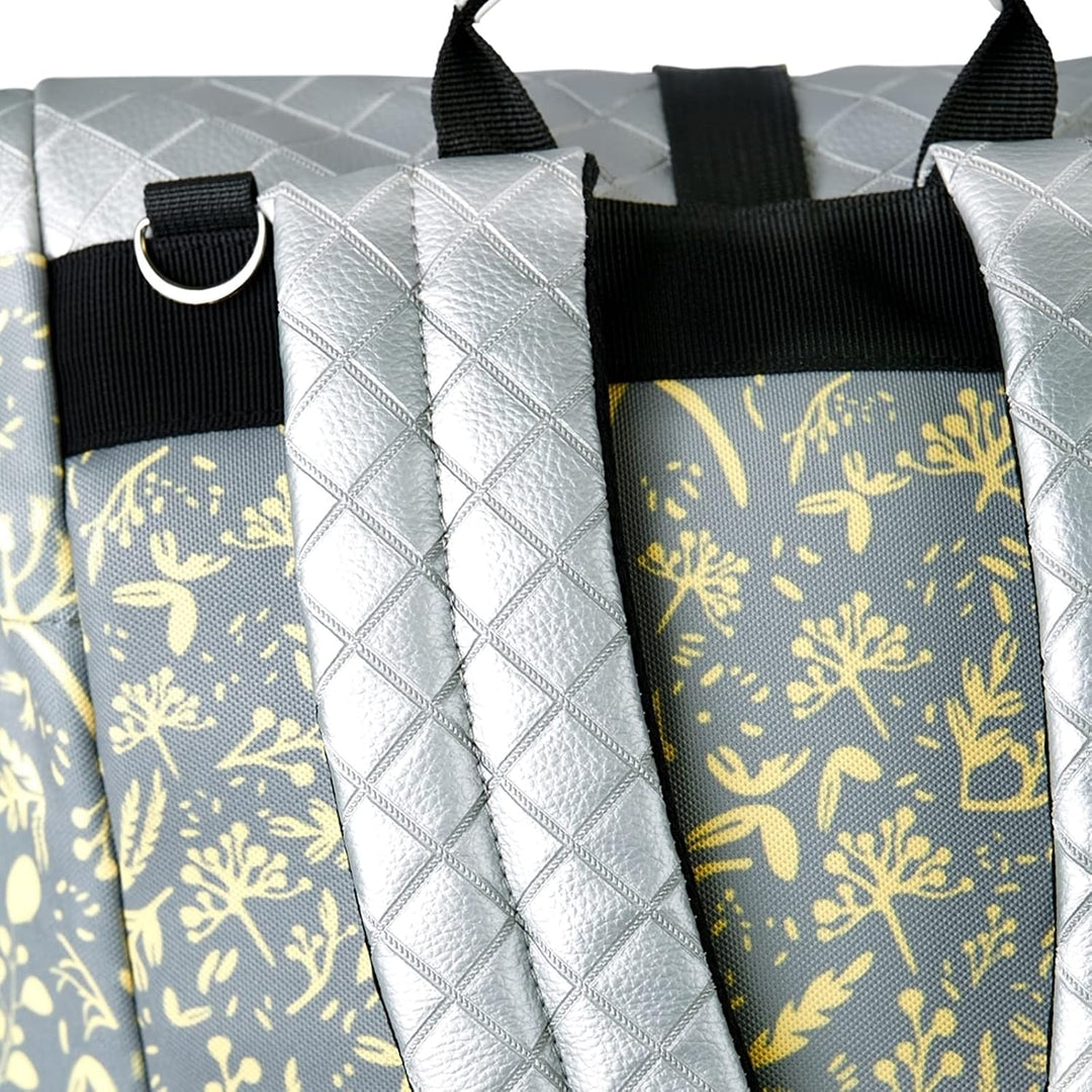 MOON Backpack ROLLTOP special edition ice flower, mit 16 Liter Stauraum, inklusive Wickelunterlage u