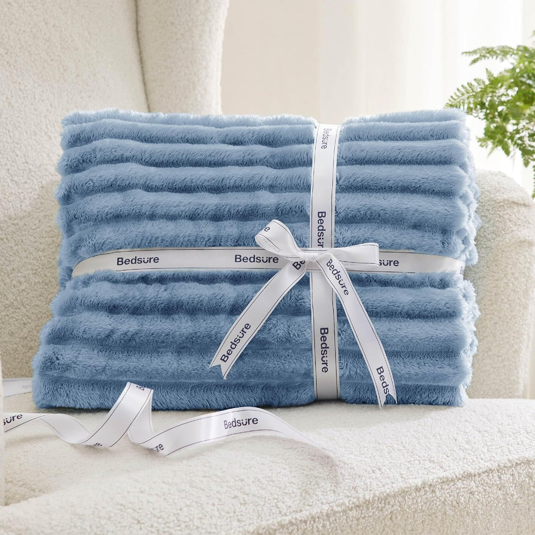 BEDSURE kuscheldecke 220x240 für Zimmer Deko - Tagesdecke, Wolldecke & Fleecedecke, Sofadecke, Weich