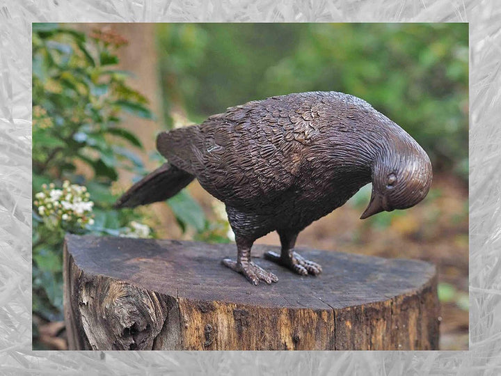 IDYL Bronze-Skulptur Taube mit gesenktem Kopf | 12x10x25 cm | Tierfigur aus Bronze handgefertigt | G