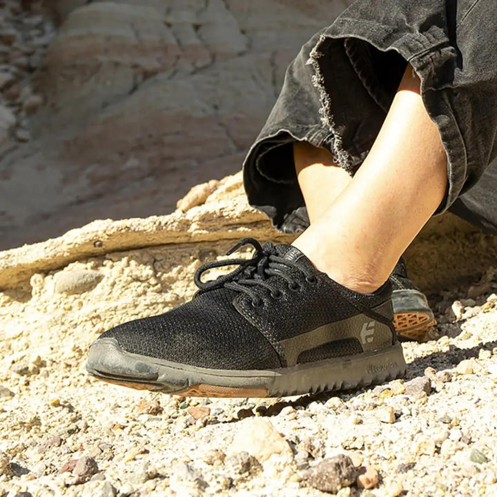 Etnies Herren Blitz Skate-Schuh 37 EU Schwarz 544 Black Black Gum, 37 EU Schwarz 544 Black Black Gum