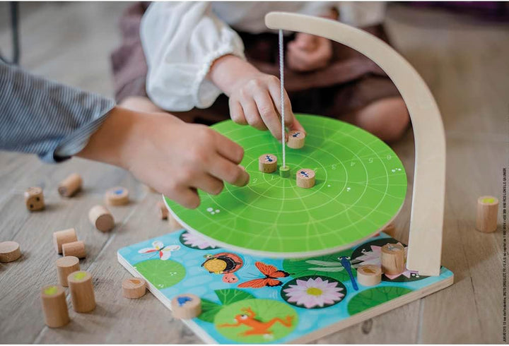 Janod - Waterlily Challenge - Childrens Board Game - Skill and Strategy Game - Wooden Toy - 2 to 6 P