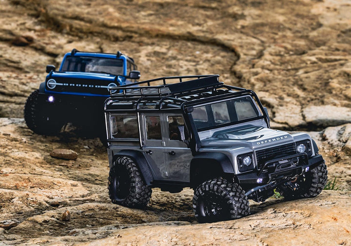 TRAXXAS TRX-4M Silber 1/18 4x4 LD Land Rover Defender Scale Crawler inkl. Akku Lader 4WD RTR