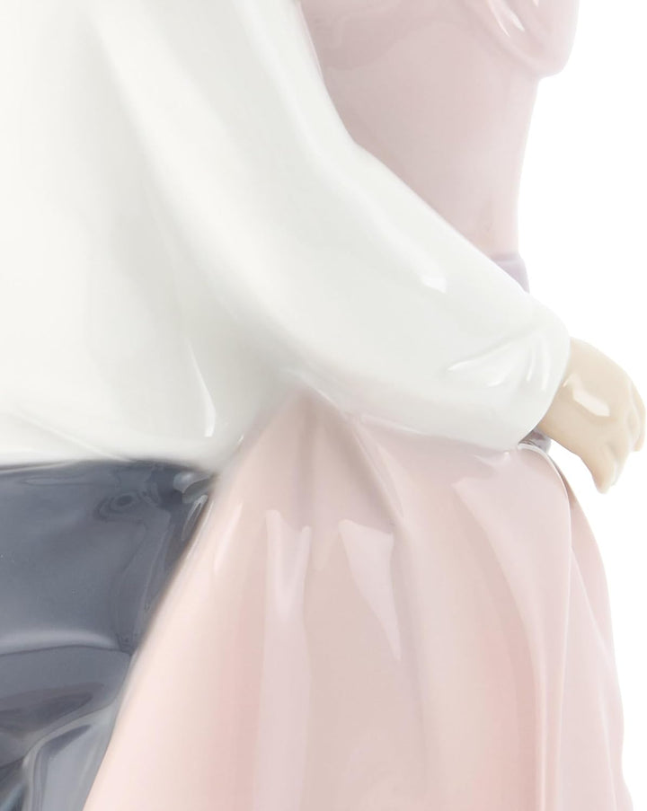 NAO Porcelain by Lladro Dreams of Love (Engagement, Marriage, Wedding, Anniversary Collection) 20016