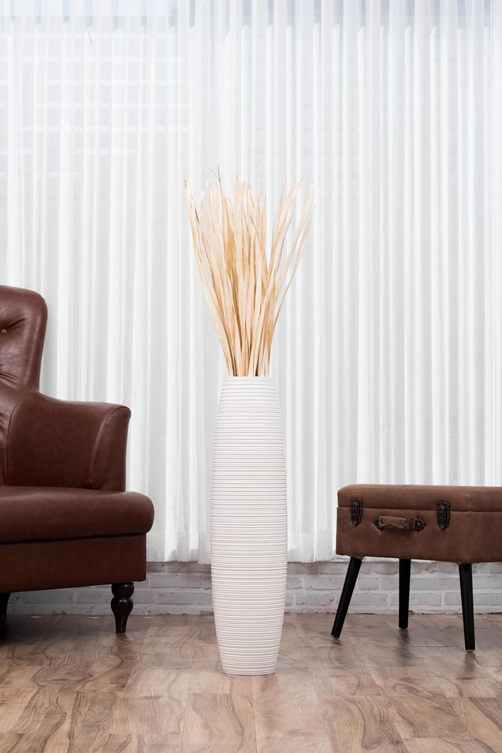 Leewadee Grosse Bodenvase für Dekozweige hohe Standvase Design Holzvase, Holz, 70 cm, Weiss 70 cm We
