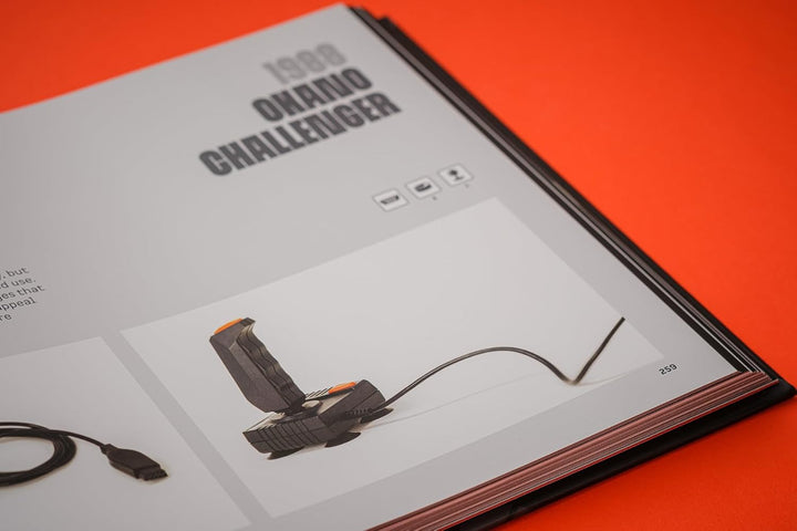 Trigger Happy: A Visual Celebration of Video Game Controllers, Gebundenes Buch