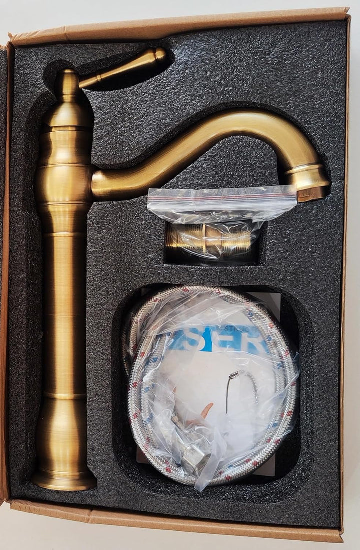Gebürsteter Gold-Badezimmerhahn 360° Schwenkbarer Einhand-Badezimmerhahn Moderne elegante Küche Bade
