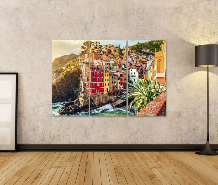 islandburner Bild auf Leinwand Riomaggiore Bei Sonnenuntergang Nationalpark Cinque Terre Ligurien La