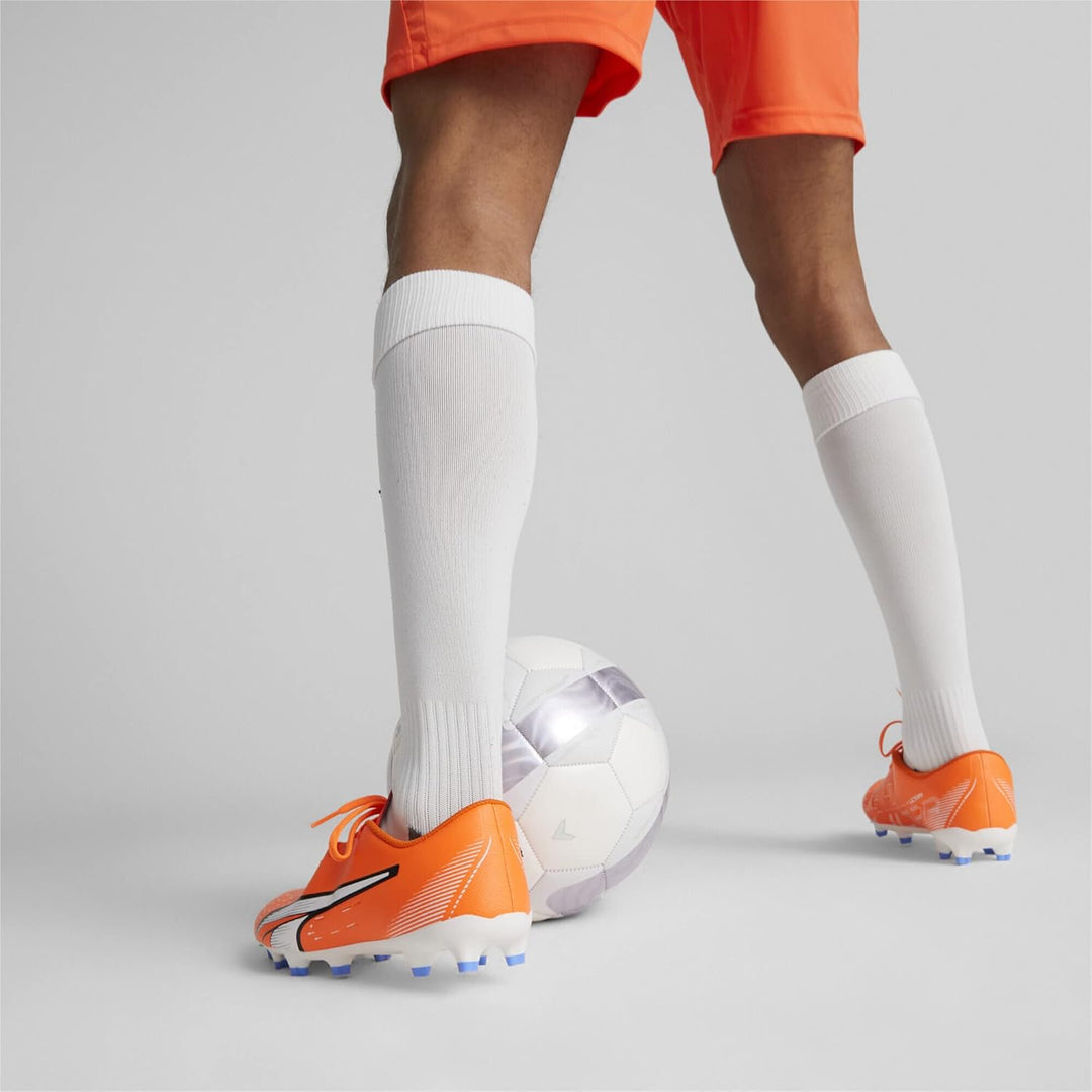 PUMA Herren Ultra Play Fg/AgFussballschuh 39 EU Ultra Orange Puma White Blue Glimmer, 39 EU Ultra Or