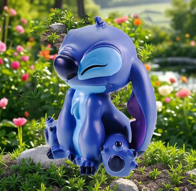 Gartenfigur Stitch - Disney's frecher Lilo & Stitch Alien zum Verlieben Sitzend - mit Ohren unten (2