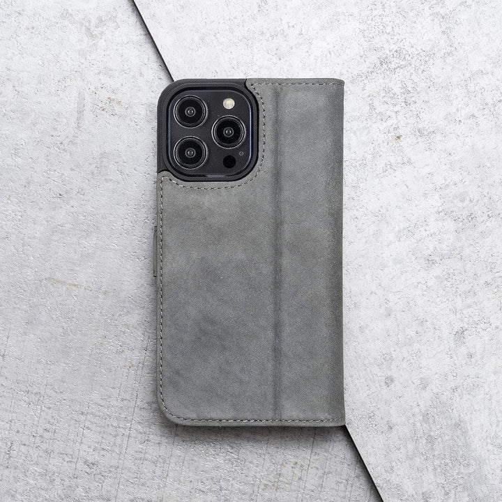 Porter Riley - Lederhülle für iPhone 14 Pro. Premium Echtleder Standhülle/Ledertasche/Brieftasche mi