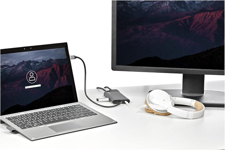 StarTech.com DKT30CHVAUSP USB-C-Multiport-Adapter (HDMI oder VGA, 100 W PD, angeschlossenes 30-cm-Ho
