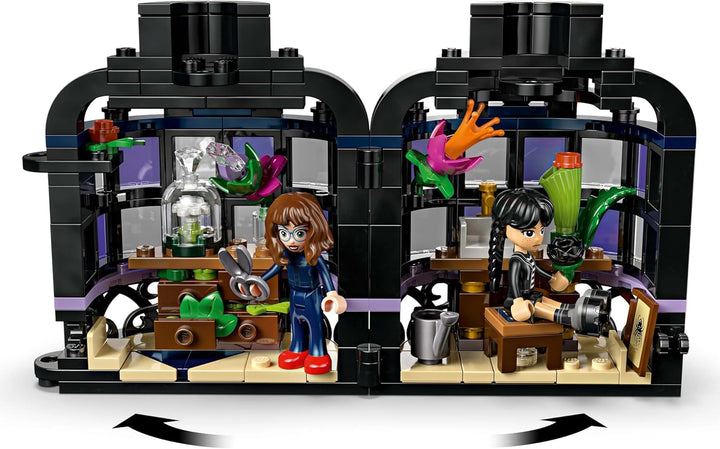 LEGO Wednesday Schwarze Dahlie Spielzeug - Spielset zum Bauen und Ausstellen mit 2 Minifiguren &amp; Zub