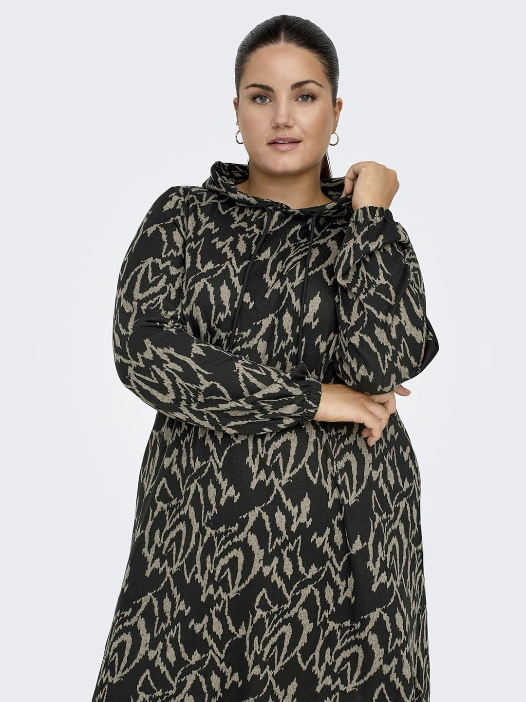 ONLY Carmakoma Damen Caralba Ls Hood Knee Dress JRS Kleid XL Grosse Grössen Black/Aop:graphic Humus,