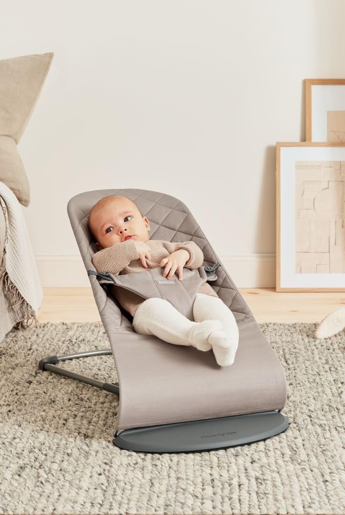 BabyBjörn Babywippe Bliss, Gewebt, Klassische Steppung, Sandgrau Sandgrau Gewebt, Klassische Steppun