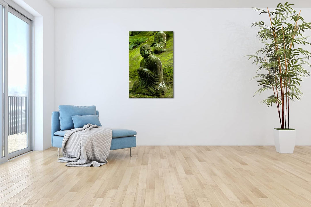 deyoli moosbedeckte Buddha Statue im Format: 80x60 als Leinwandbild, Motiv fertig gerahmt auf Echtho