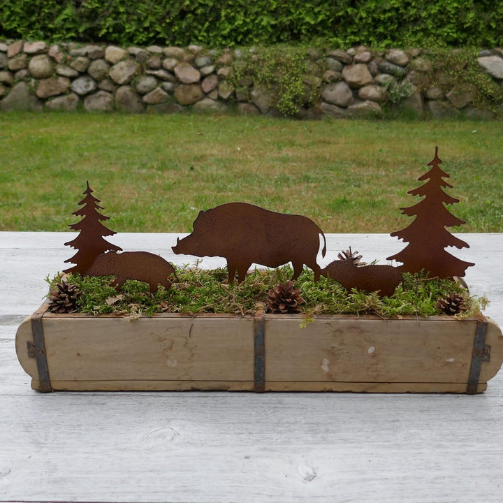 Storm's Gartenzaubereien Gartenstecker Wildschwein Figuren mit Tannen 5er Set in Rostoptik als Weihn