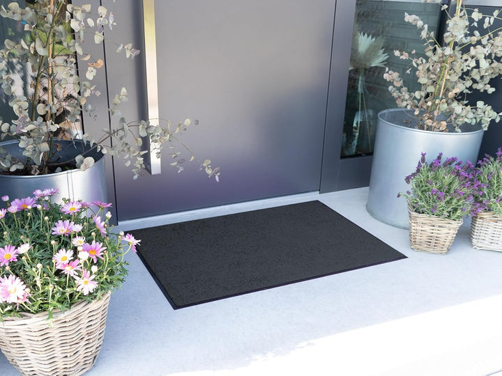 Primaflor Schmutzfangmatte CLEAN – Anthrazit, 60x180 cm | Saugstarke, Schwer entflammbare Fussmatte