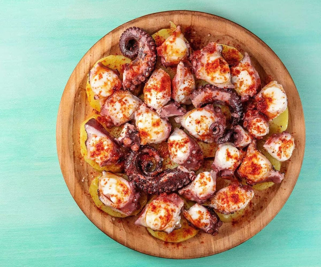 MGE - Holzteller Rund - Holzplatte - Fleischteller - Pizzateller - Schneidebrett - Kiefer - Set von