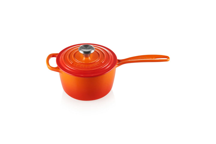 Le Creuset Signature Stielkasserolle aus Gusseisen, Ø 16 cm, 1,2 l, Für alle Herdarten inkl. Indukti
